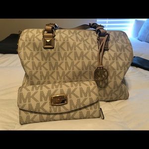 Michael kors handbag and wallet
